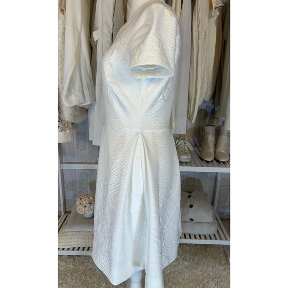 Just Taylor Women's Size 8 White Floral Fit & Flare Inverted Pleat Dress #0246 - Picture 3 of 14